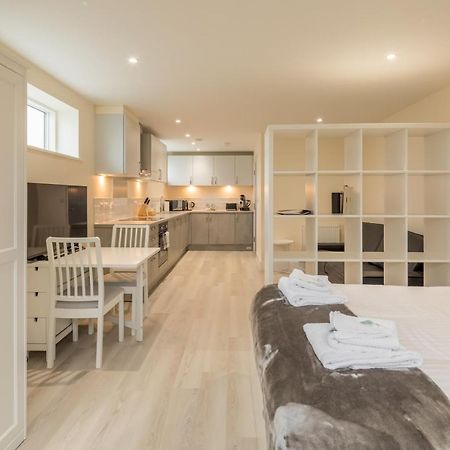 Pass The Keys Flat 9 Lovell Lodge - Modern Studio Near Science Park Cambridge Zewnętrze zdjęcie